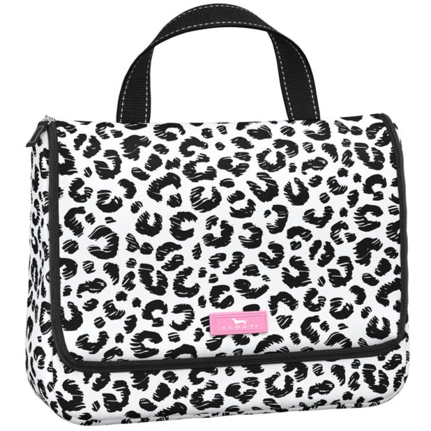 Scout Beauty Gordito Hanging Toiletry Bag
