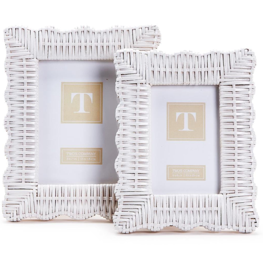 White Scalloped Wicker Photo Frame